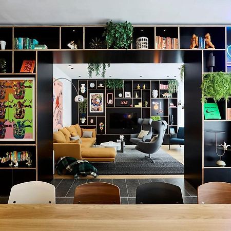 ホテル Citizenm London Victoria Station エクステリア 写真