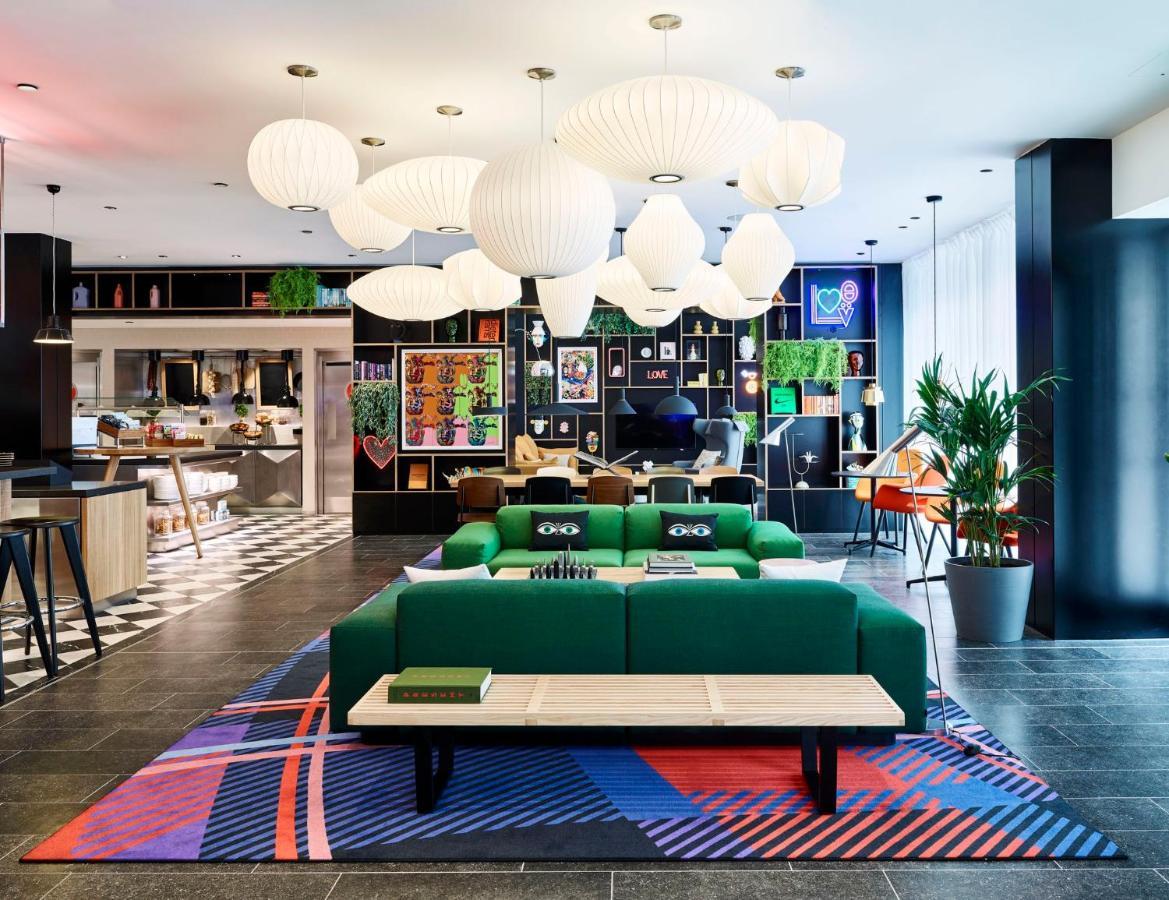 ホテル Citizenm London Victoria Station エクステリア 写真